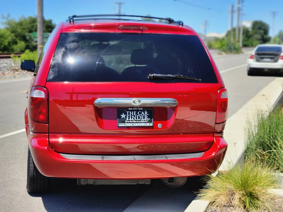 2003 Chrysler Town & Country - Image 26 of 31