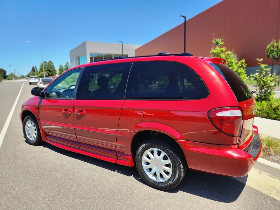 2003 Chrysler Town & Country - Image 31 of 31