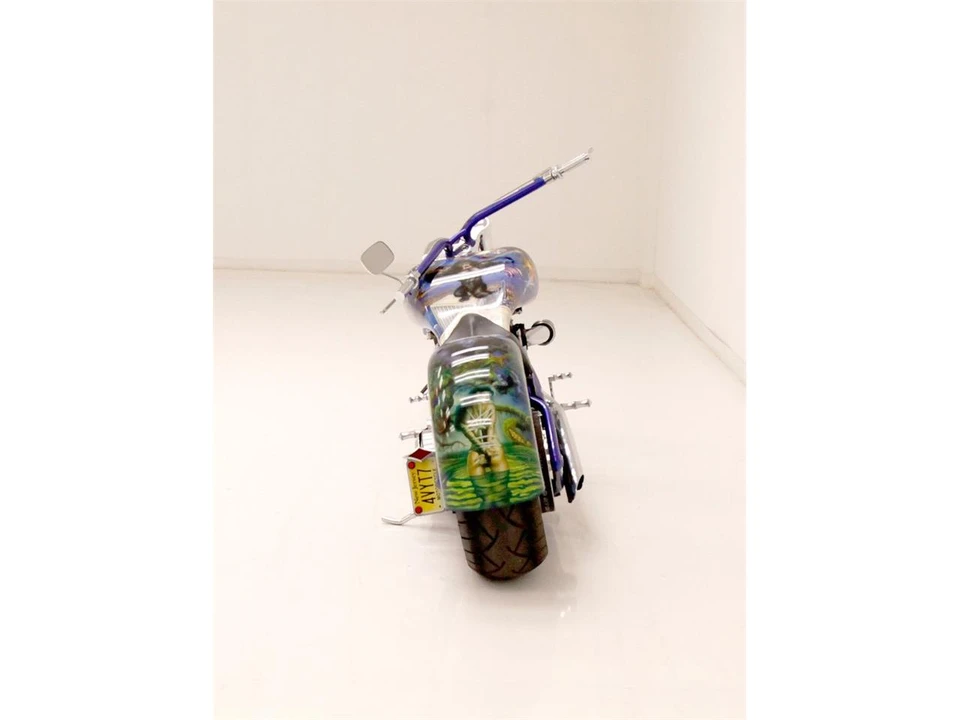 2003 - Image 4 of 31