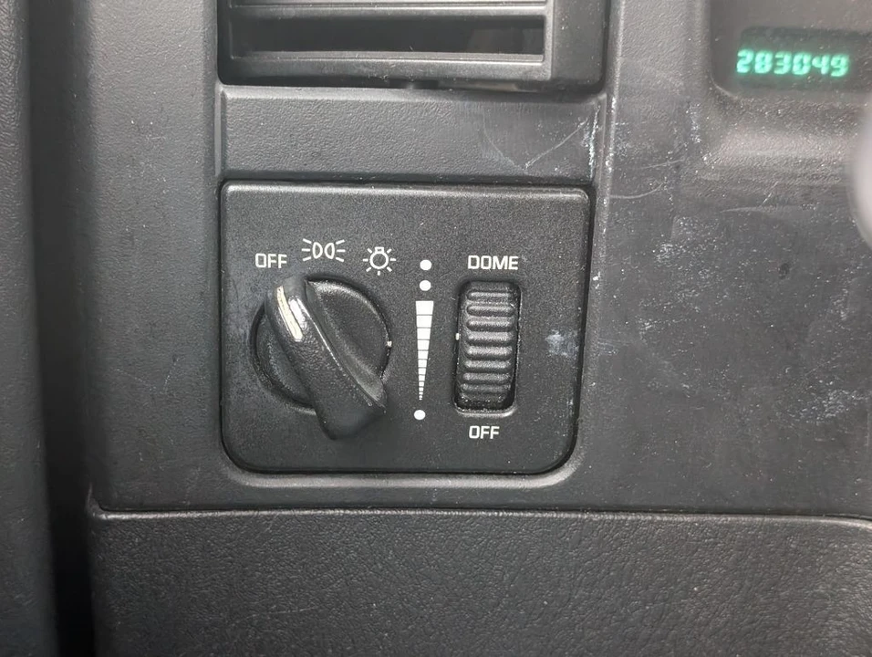 2003 Dodge Dakota 2nd Gen - Image 9 of 19