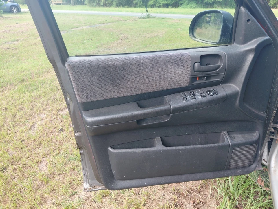 2003 Dodge Dakota 2nd Gen - Image 7 of 10
