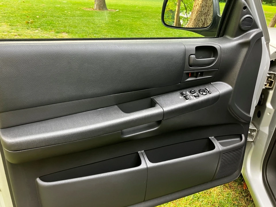 2003 Dodge Dakota 2nd Gen - Image 3 of 20