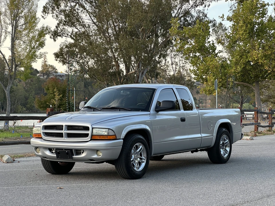 2003 Dodge Dakota 2nd Gen - Image 2 of 31