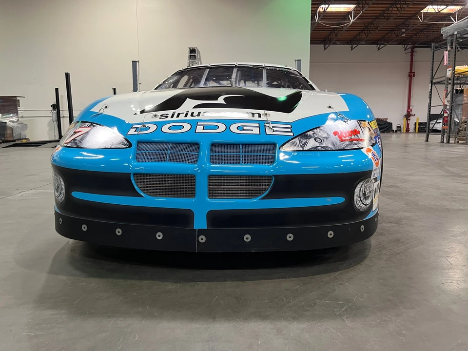 2003 Dodge Intrepid - Image 10 of 31