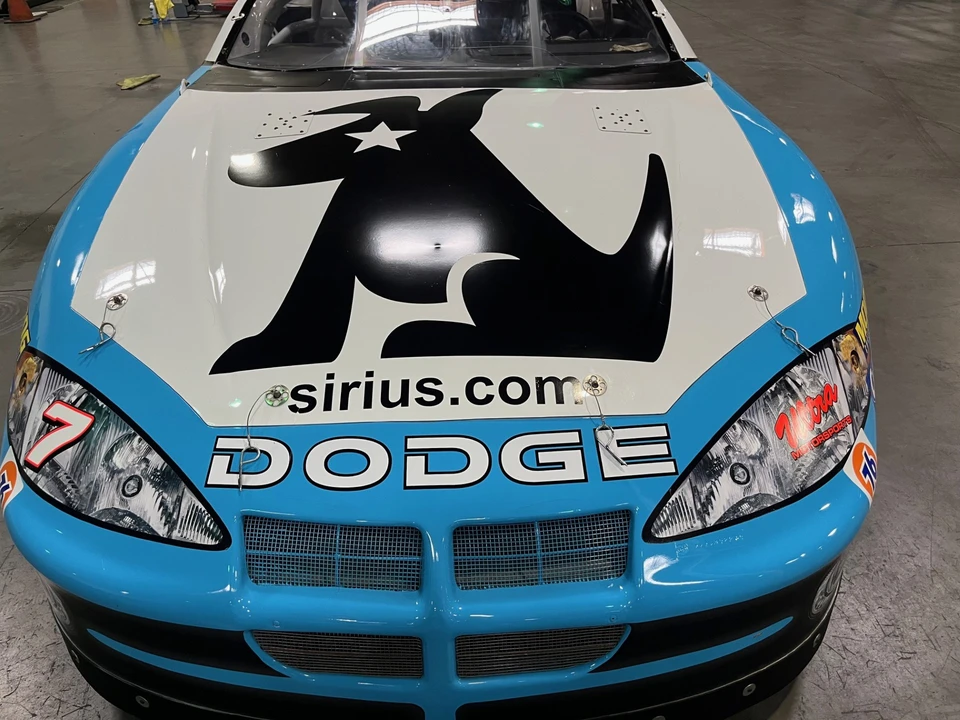 2003 Dodge Intrepid - Image 12 of 31