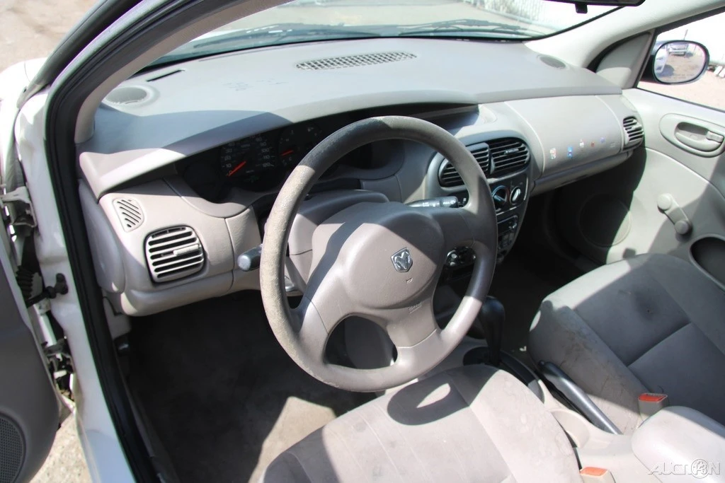 2003 Dodge Neon - Image 15 of 21