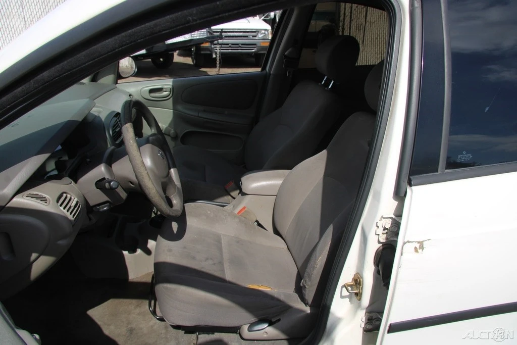 2003 Dodge Neon - Image 14 of 21