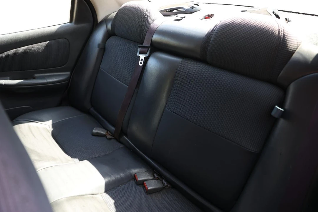 2003 Dodge Neon SRT-4 - Image 8 of 12
