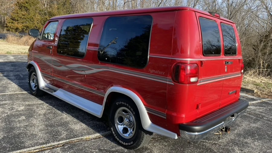 2003 Dodge Ram Van - Image 3 of 23
