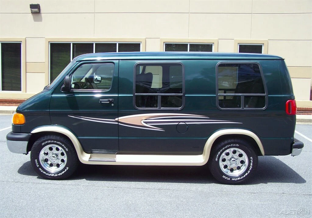 2003 Dodge Ram Van - Image 7 of 21