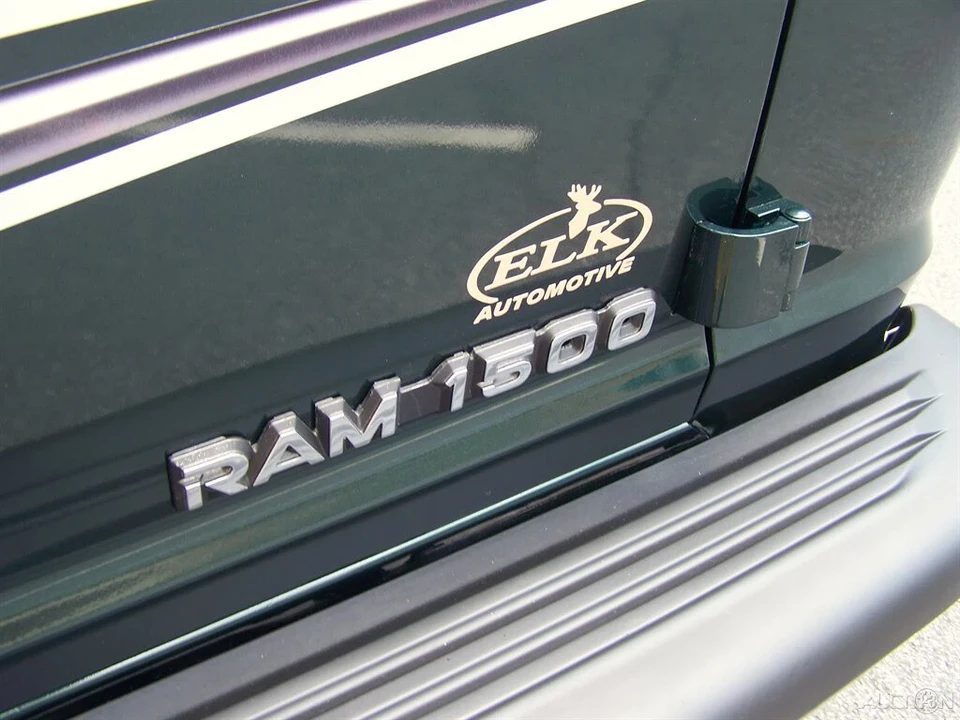 2003 Dodge Ram Van - Image 13 of 21