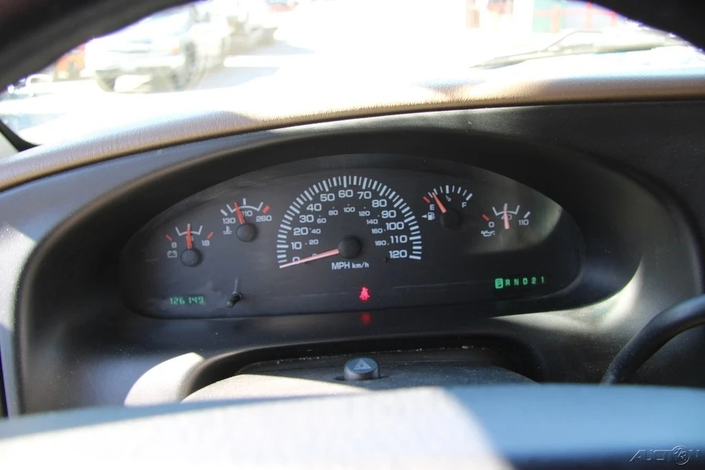 2003 Dodge Ram Van - Image 14 of 21