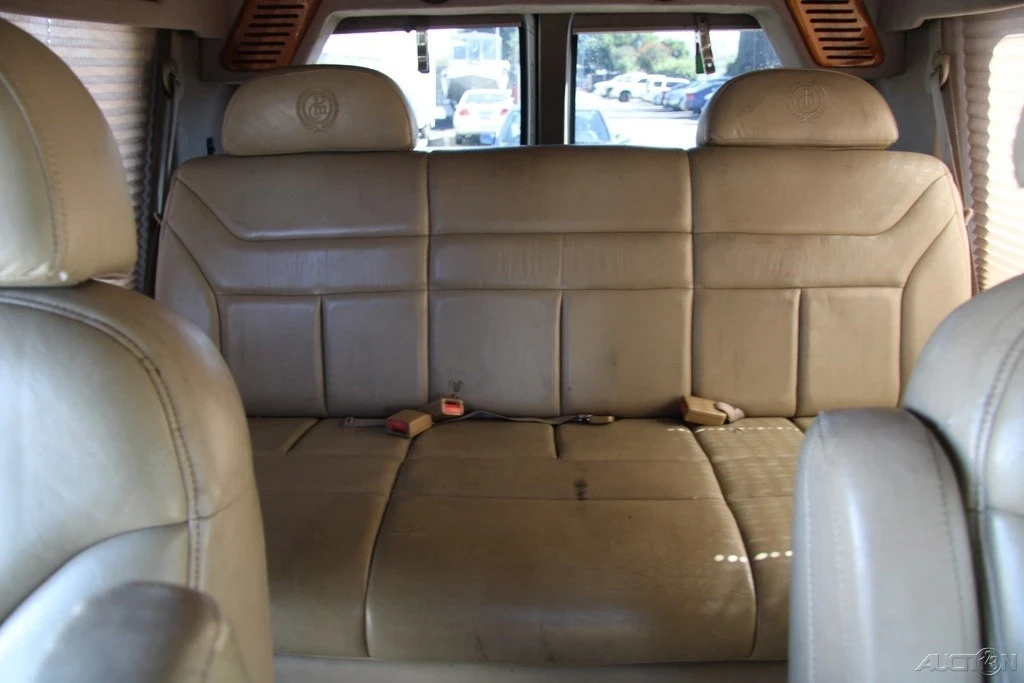 2003 Dodge Ram Van - Image 20 of 21