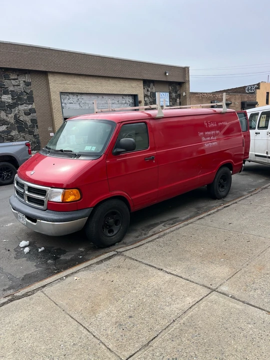 2003 Dodge Ram Van - Image 2 of 16