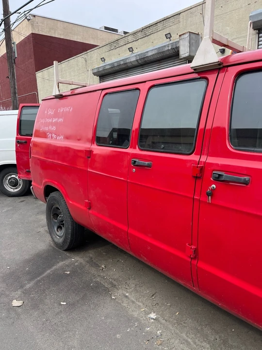 2003 Dodge Ram Van - Image 5 of 16