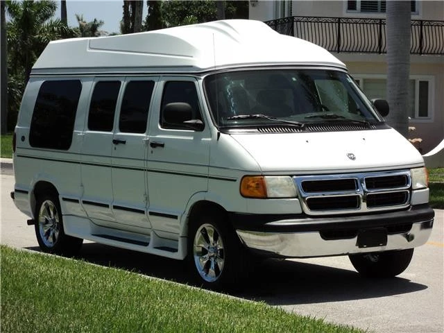 2003 Dodge Ram Van - Image 8 of 12