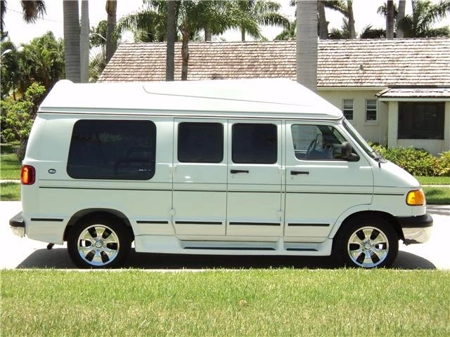 2003 Dodge Ram Van - Image 7 of 12