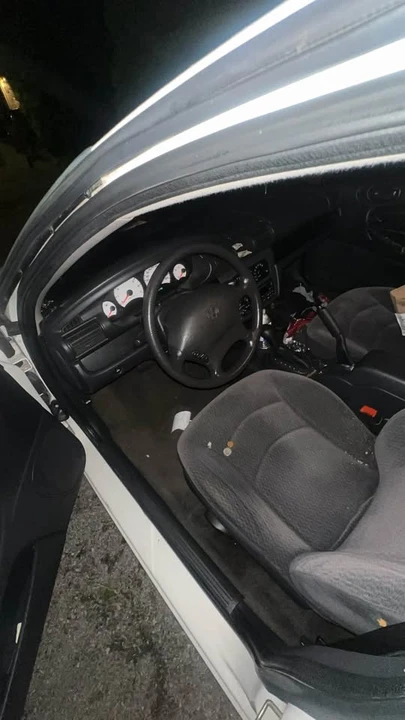 2003 Dodge Stratus - Image 6 of 10
