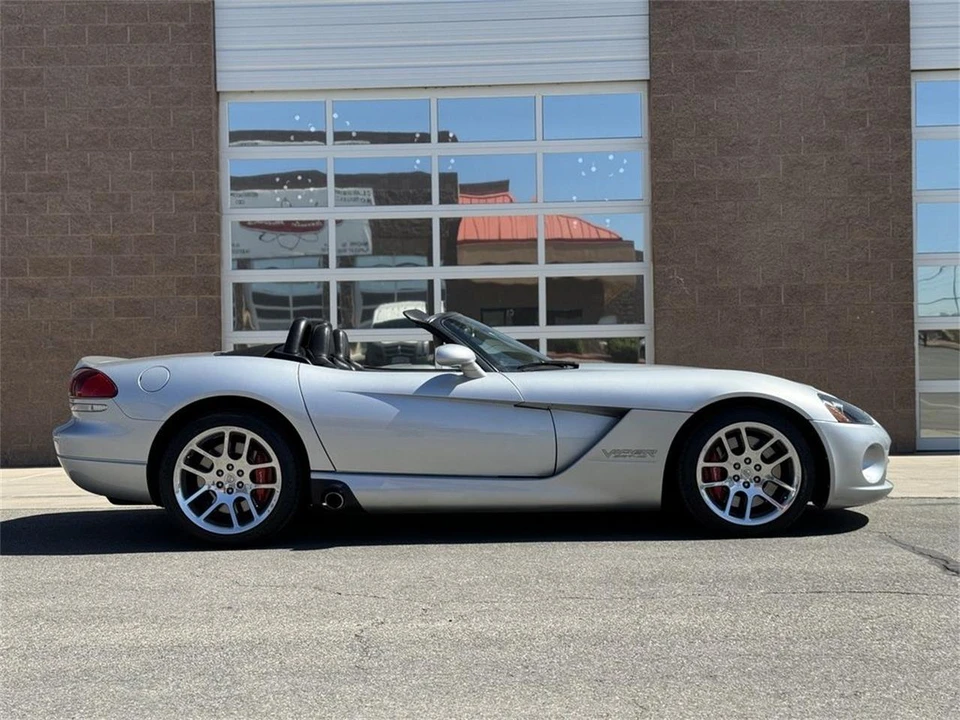 2003 Dodge Viper 3rd Gen - Image 3 of 28