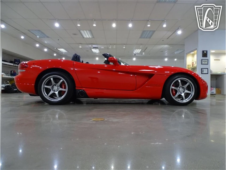 2003 Dodge Viper 3rd Gen - Image 19 of 31
