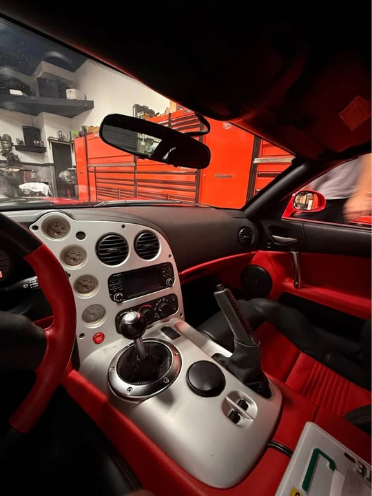 2003 Dodge Viper 3rd Gen - Image 11 of 14