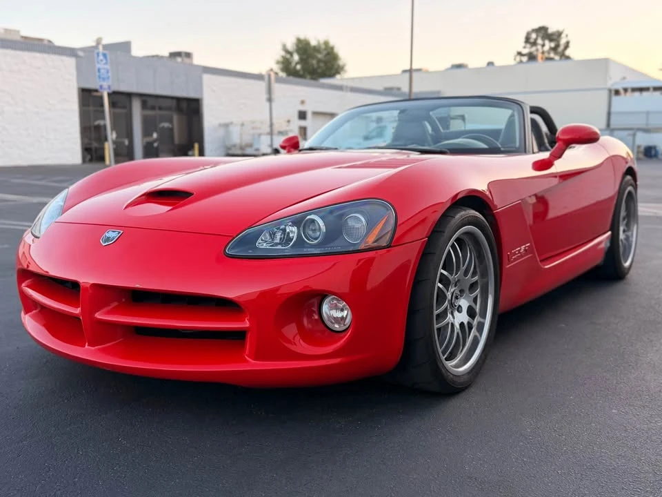 2003 Dodge Viper 3rd Gen - Image 2 of 20
