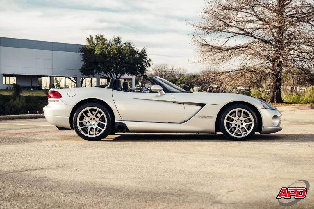 2003 Dodge Viper 3rd Gen - Image 10 of 12