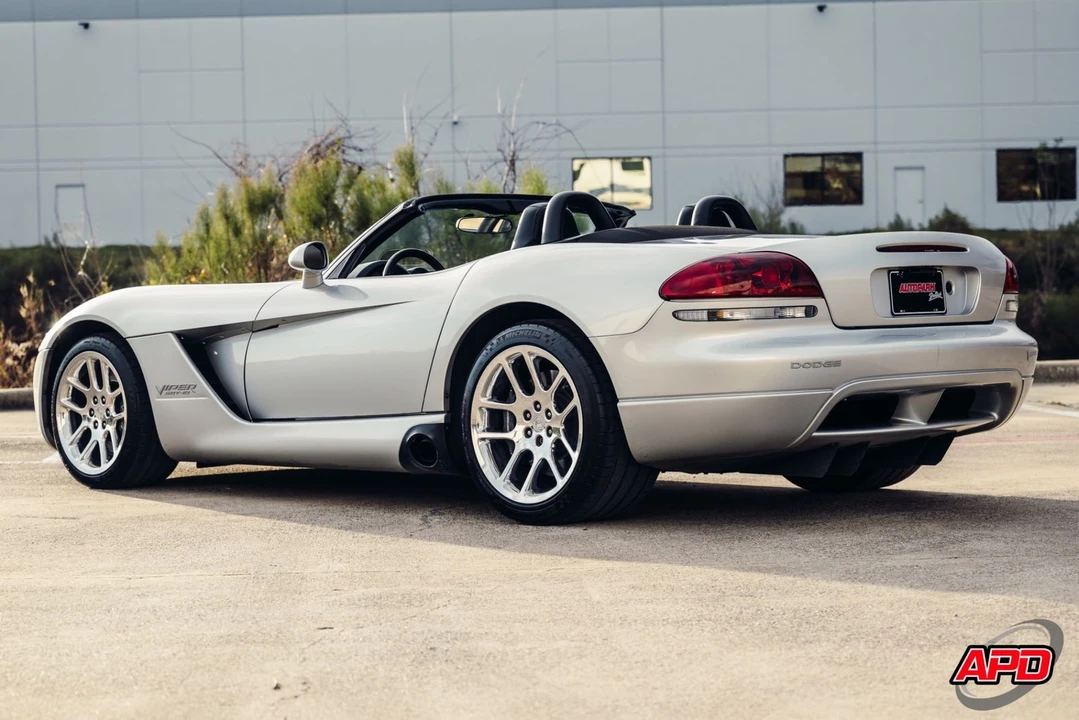 2003 Dodge Viper 3rd Gen - Image 7 of 12