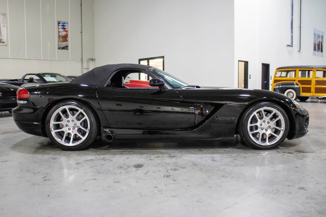 2003 Dodge Viper 3rd Gen - Image 17 of 21