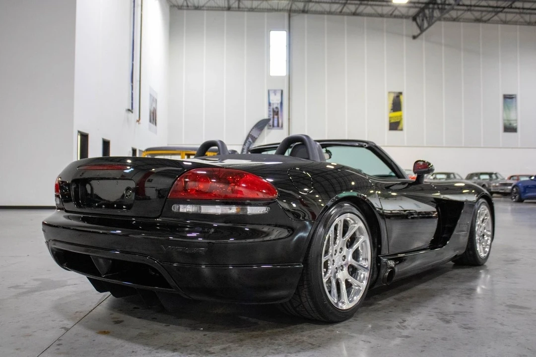 2003 Dodge Viper 3rd Gen - Image 7 of 12