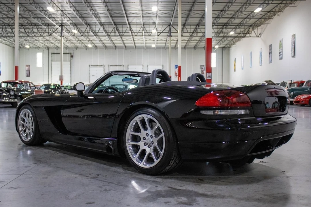 2003 Dodge Viper 3rd Gen - Image 5 of 12