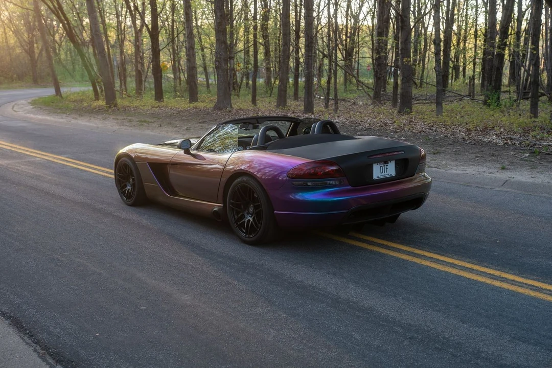 2003 Dodge Viper 3rd Gen - Image 2 of 4