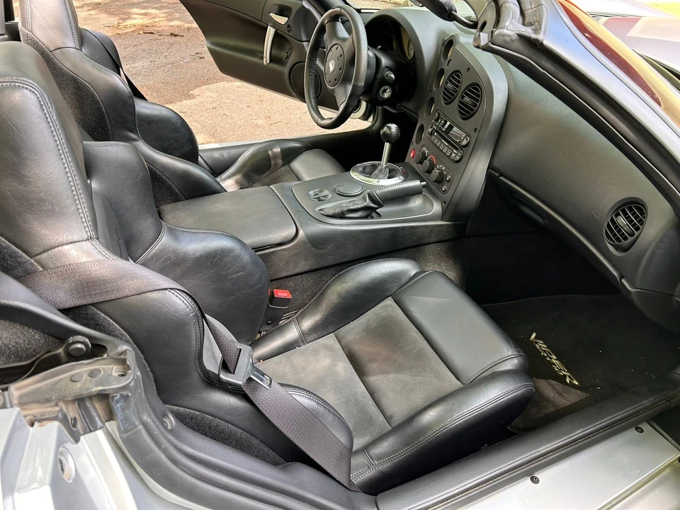 2003 Dodge Viper 3rd Gen - Image 17 of 31