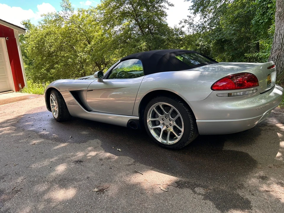 2003 Dodge Viper 3rd Gen - Image 29 of 31