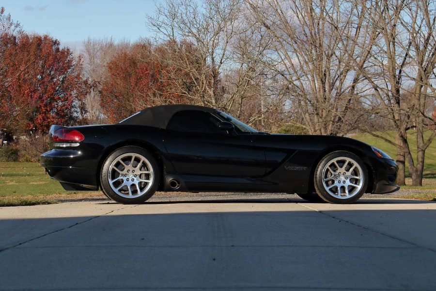 2003 Dodge Viper 3rd Gen - Image 2 of 24