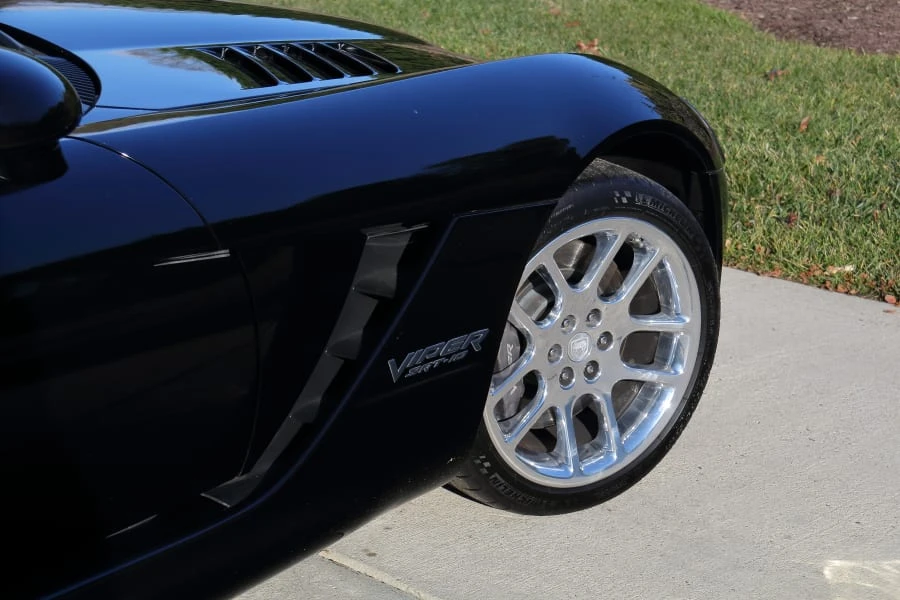 2003 Dodge Viper 3rd Gen - Image 9 of 24