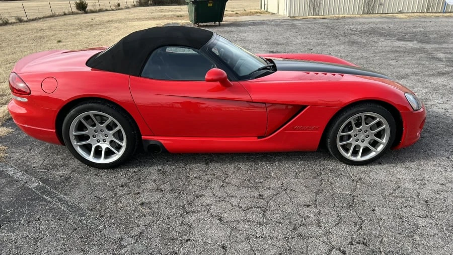 2003 Dodge Viper 3rd Gen - Image 2 of 16