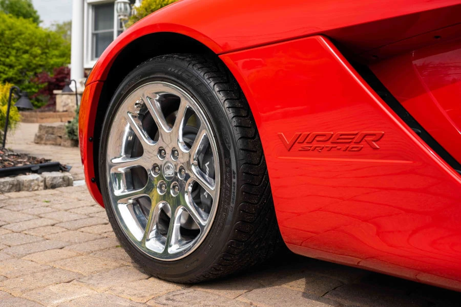 2003 Dodge Viper 3rd Gen - Image 16 of 31