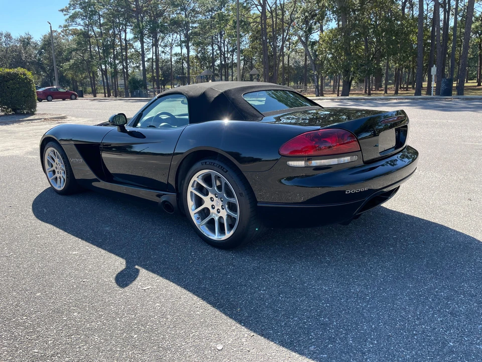 2003 Dodge Viper 3rd Gen - Image 19 of 31