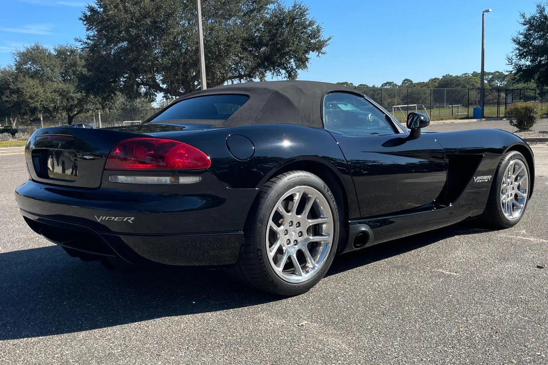 2003 Dodge Viper 3rd Gen - Image 4 of 31