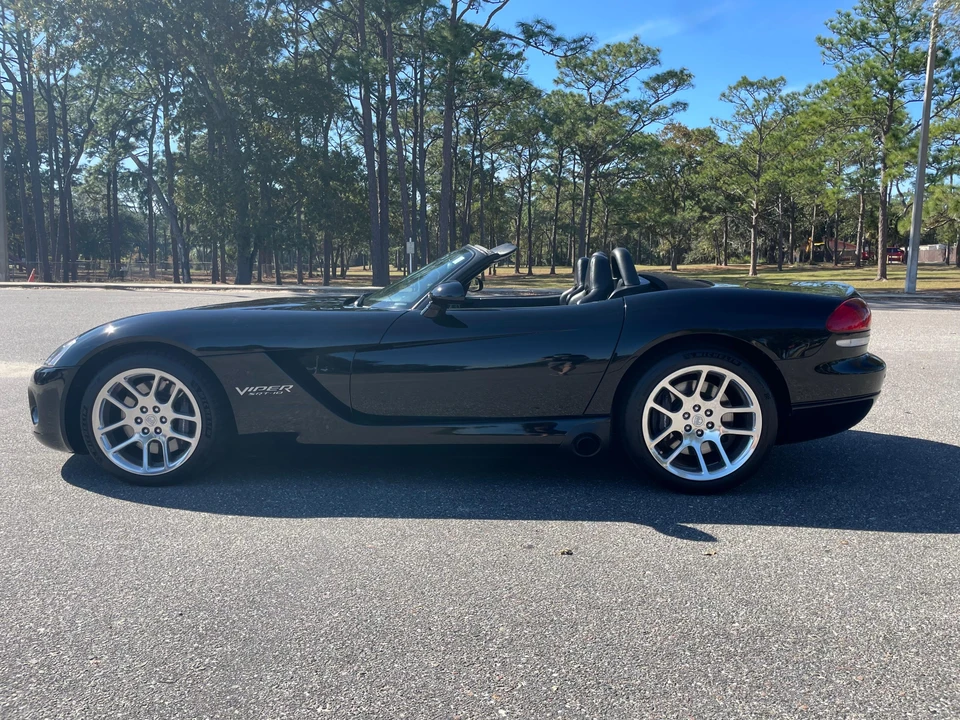 2003 Dodge Viper 3rd Gen - Image 8 of 31