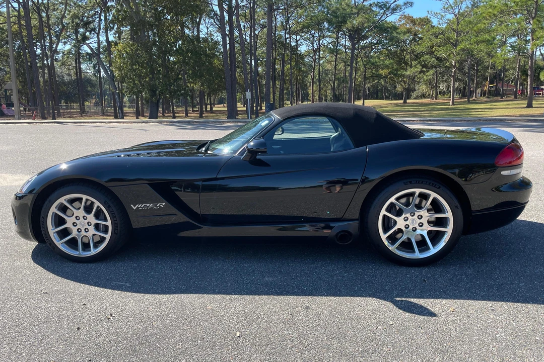 2003 Dodge Viper 3rd Gen - Image 3 of 31