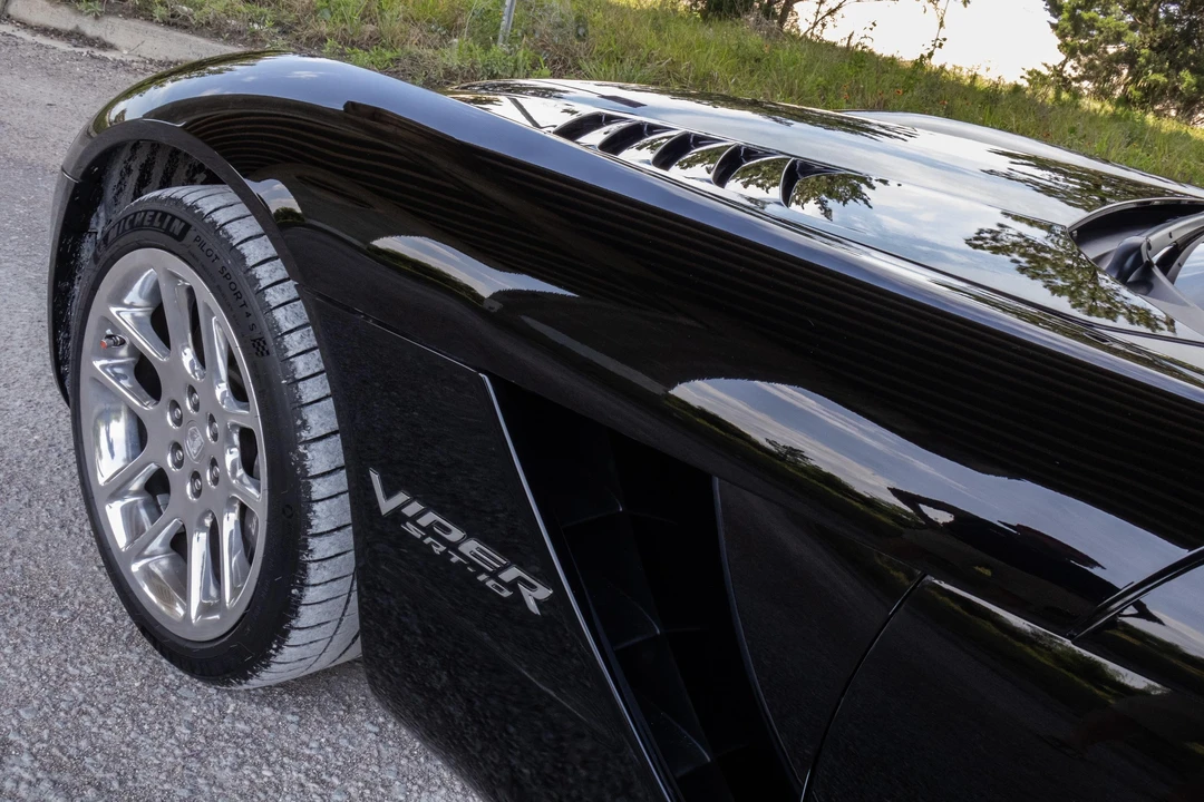 2003 Dodge Viper 3rd Gen - Image 27 of 31