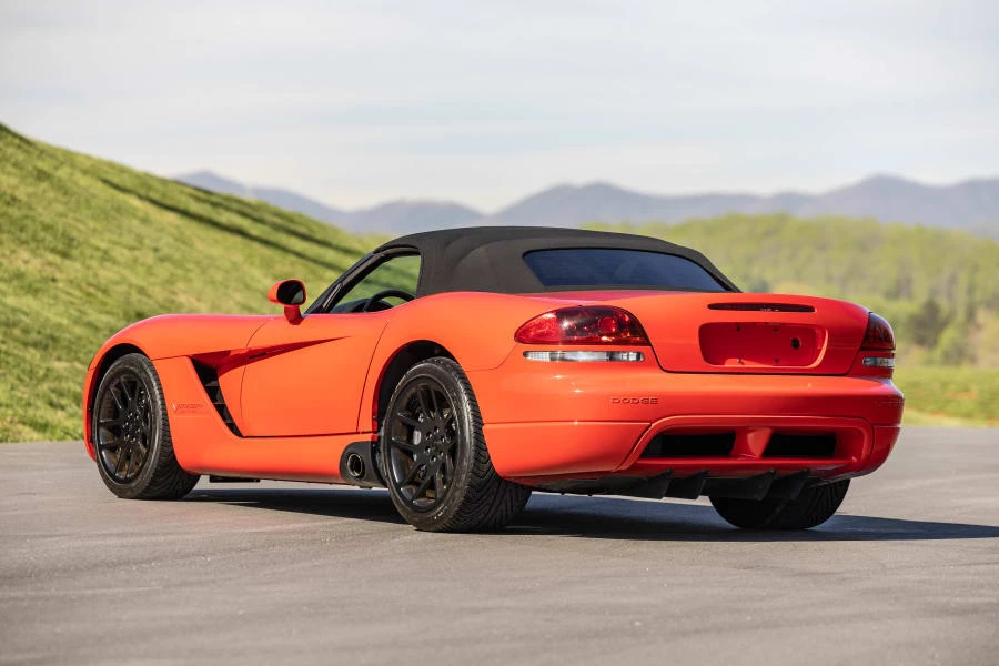 2003 Dodge Viper 3rd Gen - Image 2 of 31