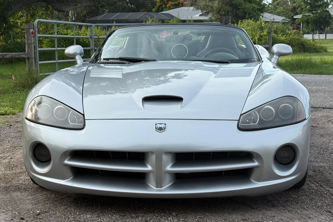 2003 Dodge Viper 3rd Gen - Image 2 of 31