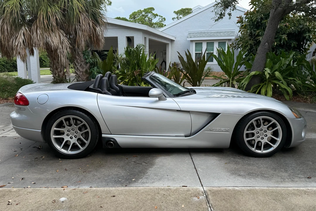 2003 Dodge Viper 3rd Gen - Image 3 of 31