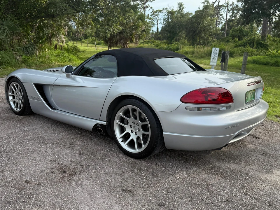 2003 Dodge Viper 3rd Gen - Image 26 of 31