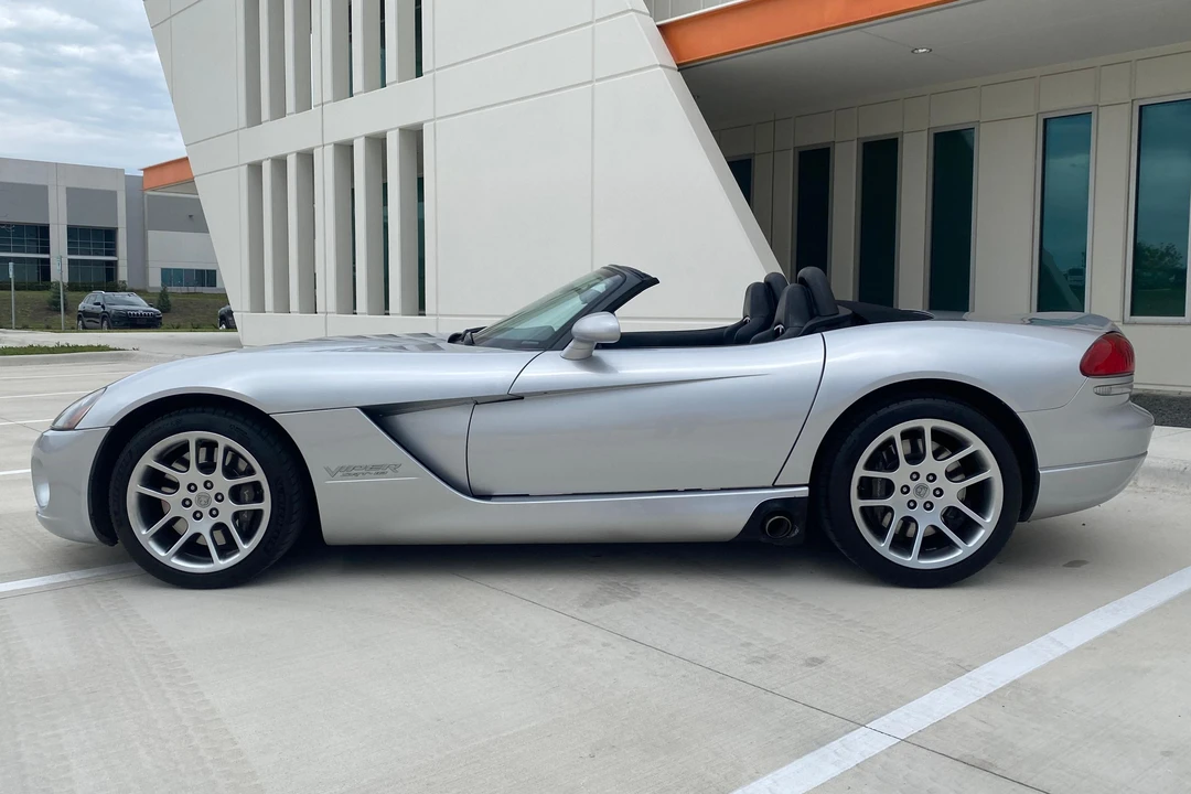 2003 Dodge Viper 3rd Gen - Image 3 of 31