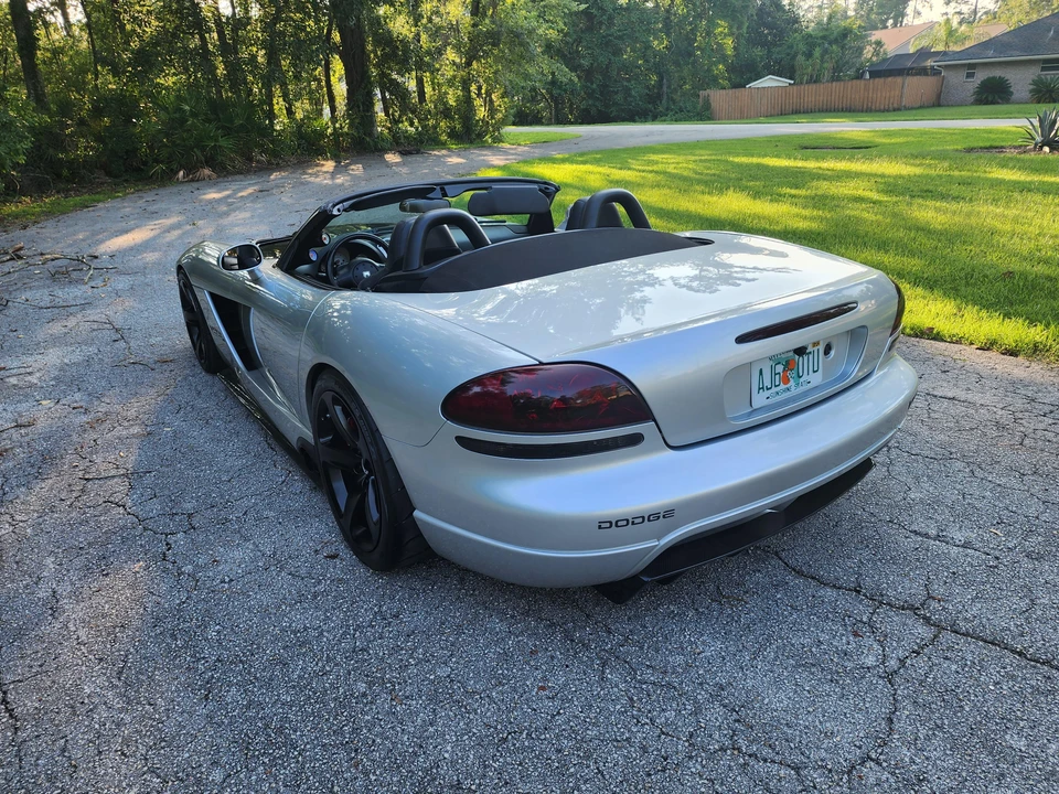 2003 Dodge Viper 3rd Gen - Image 9 of 31