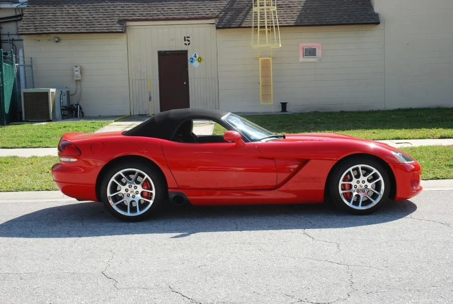 2003 Dodge Viper 3rd Gen - Image 9 of 10